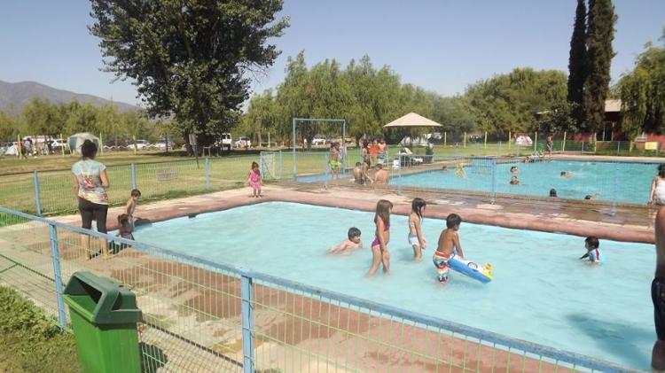 Fotografía 3 de Camping Laguna Del Maipo en Isla De Maipo, Metropolitana