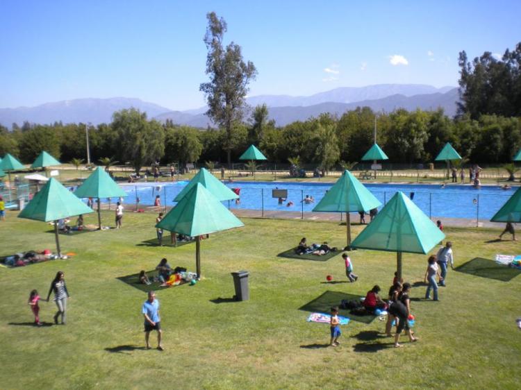 Fotografía 3 de Centro Turistico Y Piscinas Valtyer en Isla De Maipo, Metropolitana