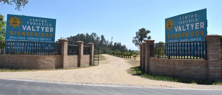 Fotografía 5 de Centro Turistico Y Piscinas Valtyer en Isla De Maipo, Metropolitana