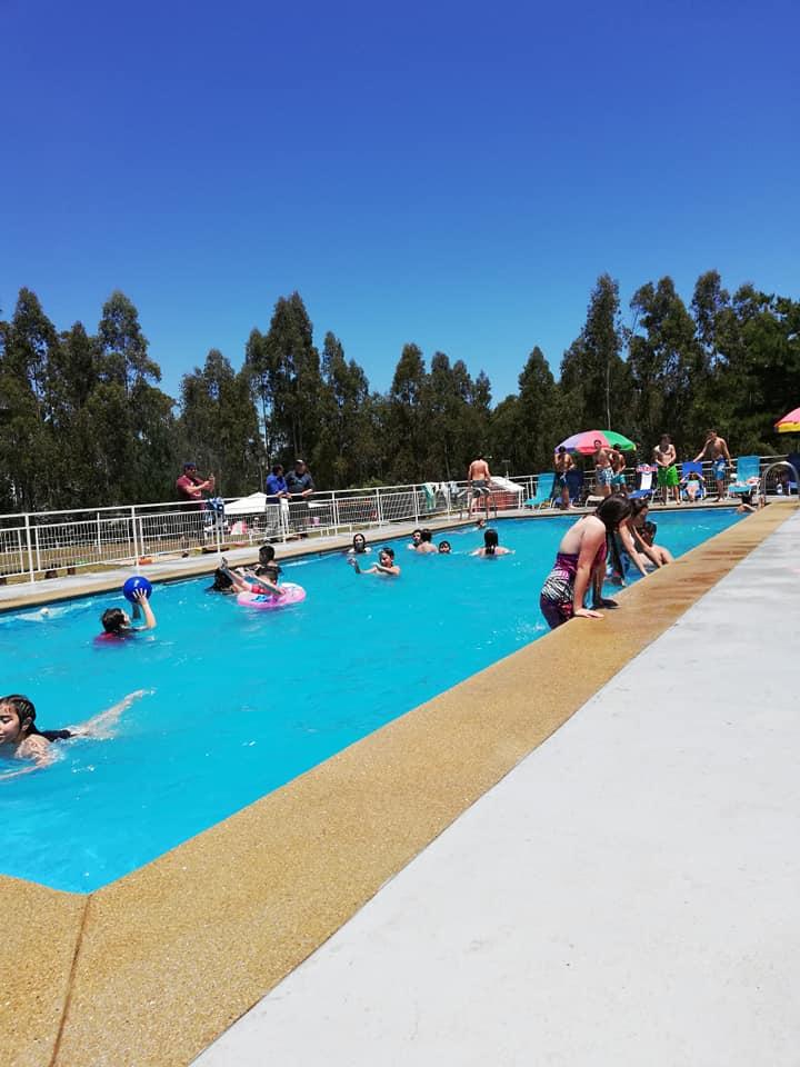 Camping y Piscinas El Aura en Tome, Bio Bio