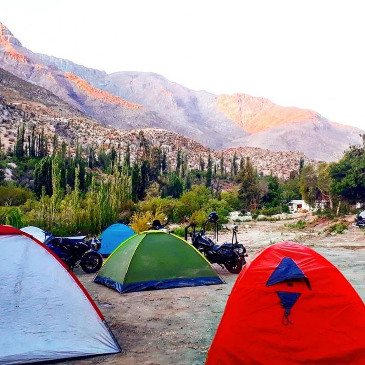 Camping Catedral de Piedra en Rio Hurtado, Coquimbo