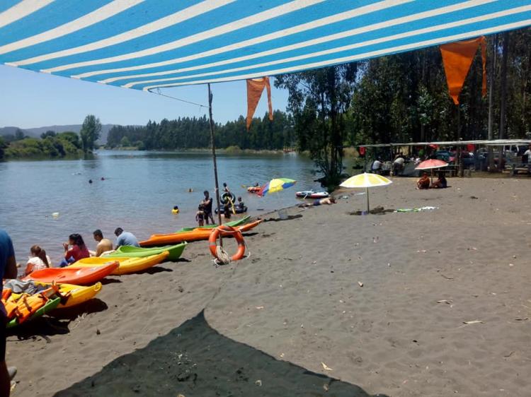Fotografía 11 de Camping Rio Huenchullami en Curepto, Maule