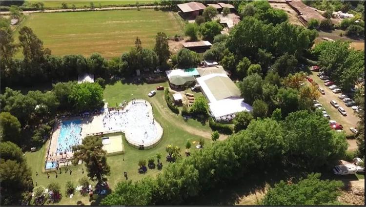 Fotografía 5 de Centro Turistico Parque Lemuhue en Isla De Maipo, Metropolitana