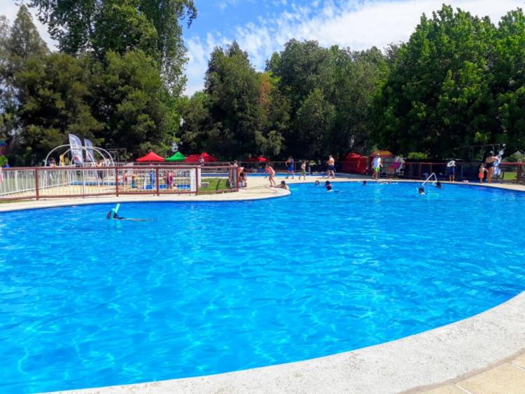 Fotografía 9 de Centro Turistico Parque Lemuhue en Isla De Maipo, Metropolitana
