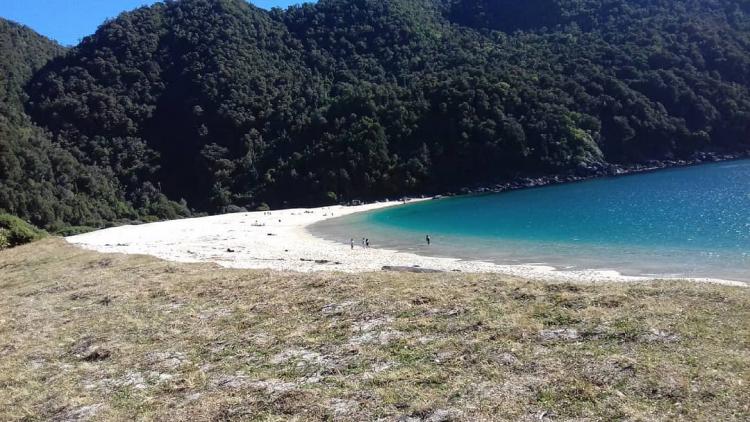 Fotografía 7 de Playa de Caleta Condor en Rio Negro, Los Lagos