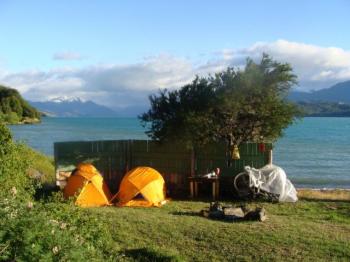 Camping Pudu en Rio Ibañez, Aysen