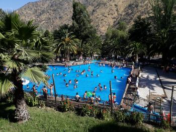 Parque Los Peumos del Canelo en Cajon del Maipo, Metropolitana